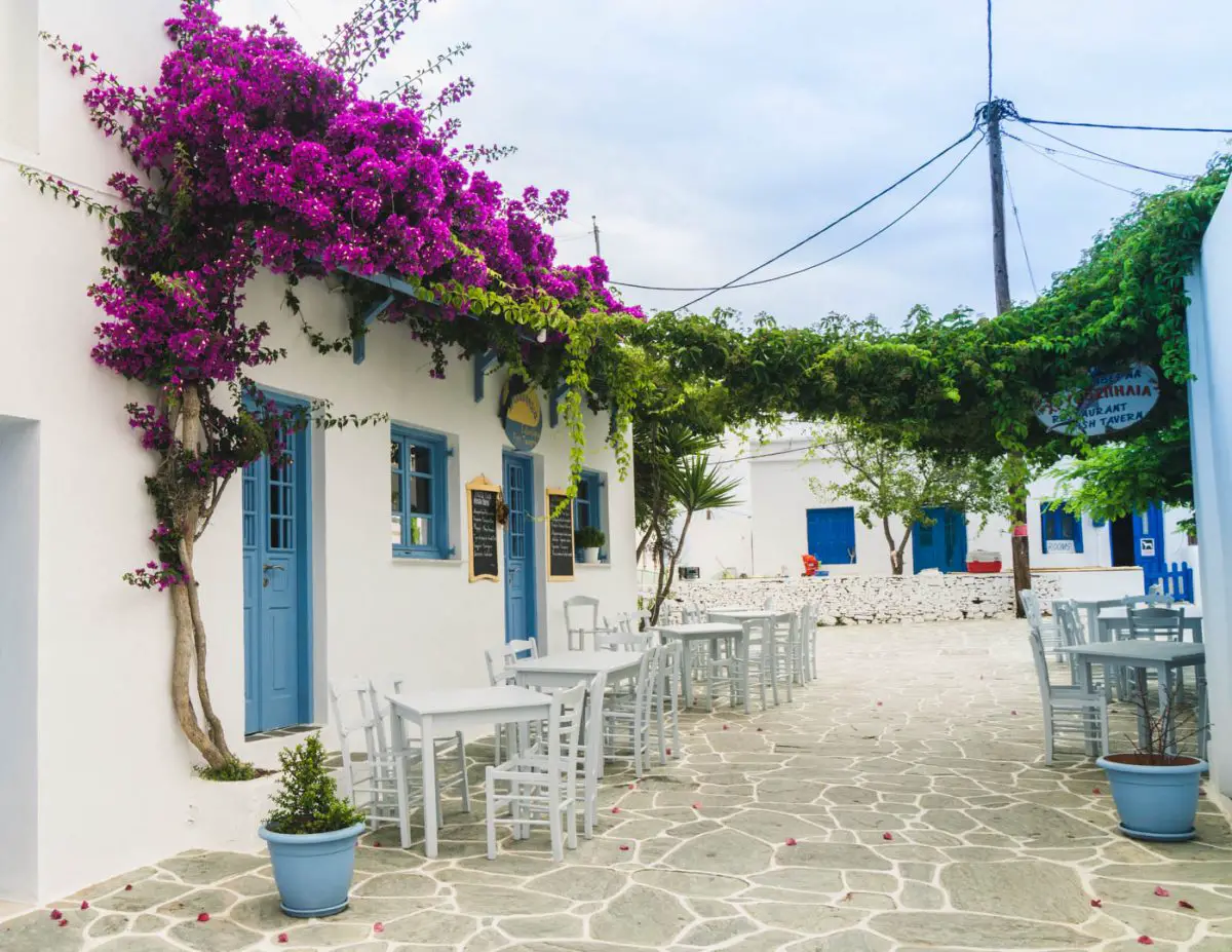 Quiet street in Folegandros - island-hopping in Greece on a budget