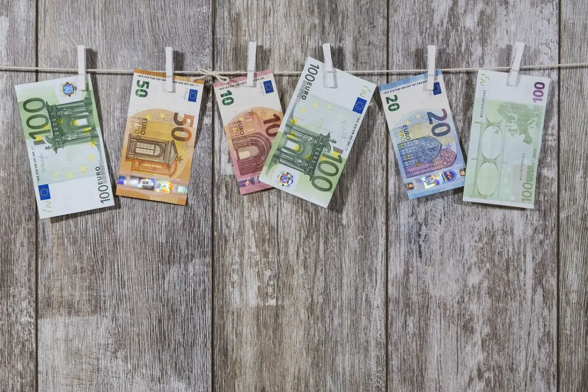 Euros on a washing line - the currency in Greece