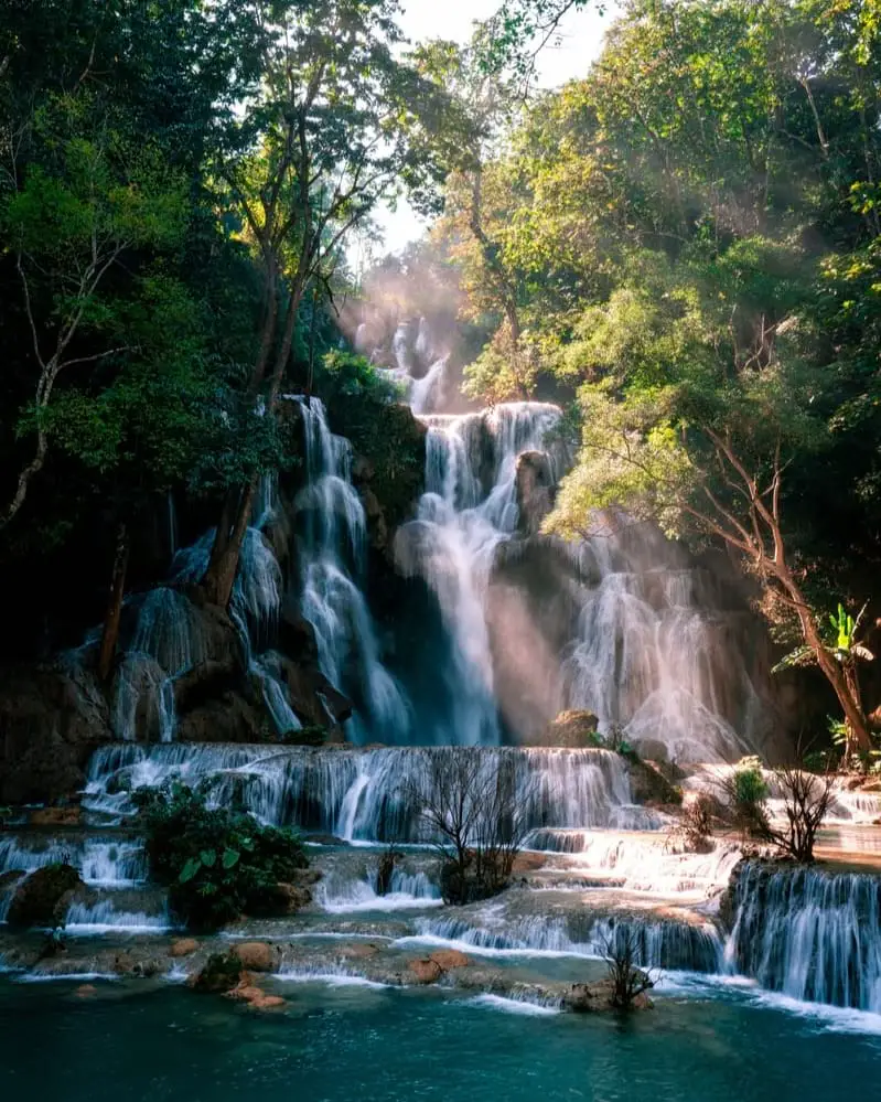 luang prabang waterfalls backpacking laos