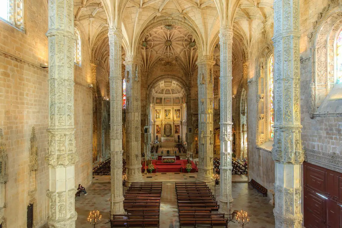 mosteiro dos jeronimos in lisbon portugal