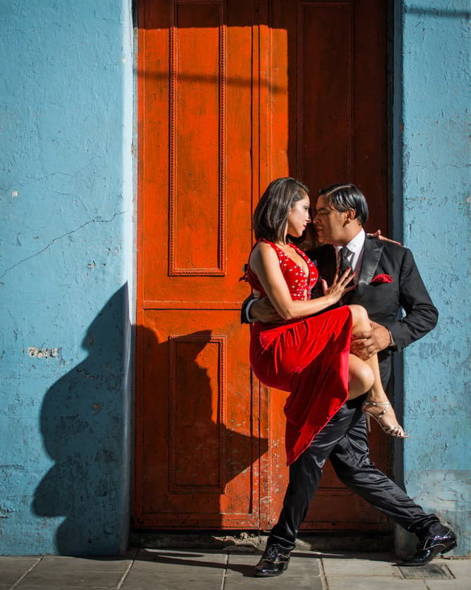 tango dancers in buenos aires
