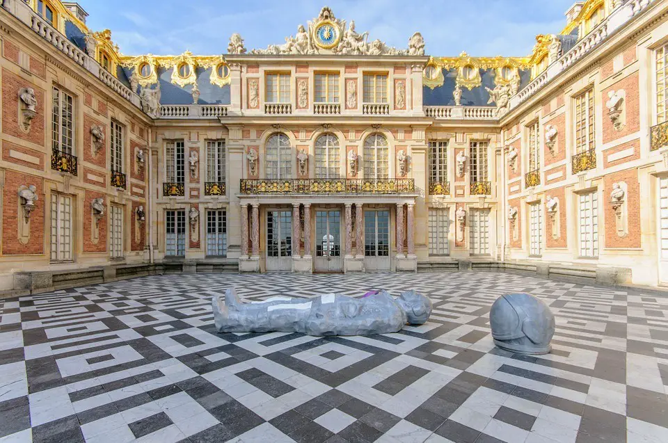 travel to Versailles